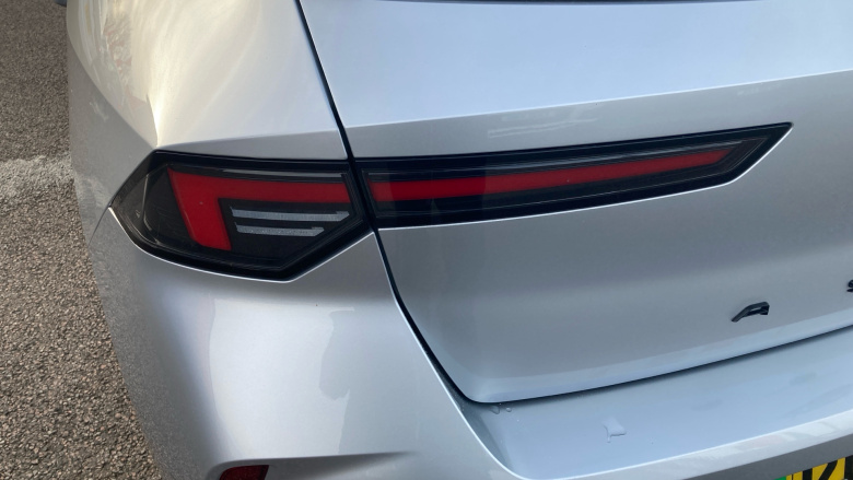 Vauxhall Astra 115kW GS 54kWh 5dr Auto Electric Hatchback